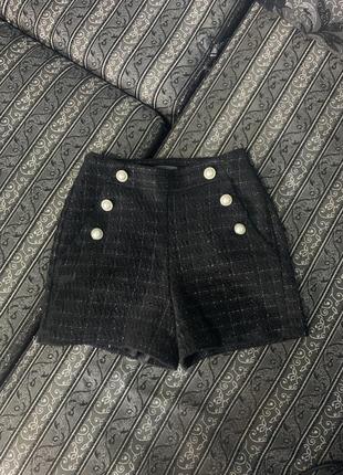 Шорти з білими ґудзиками в стилі  old money розмір с primark