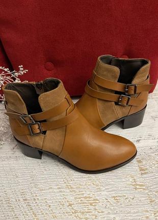 Кожаные фирменные ботинки minelli 39р.