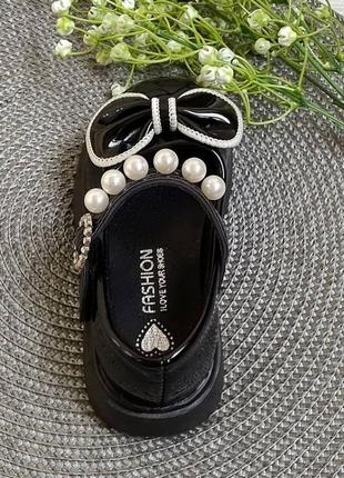 Лакированные туфли для девочек necklace черные6 фото