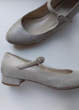 Жіночі шкіряні туфлі hobbs 36р., сірі, замша шкіра