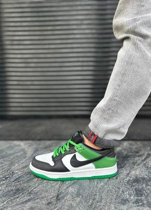 Унисекс кроссовки nike sb dunk low classic green black white9 фото