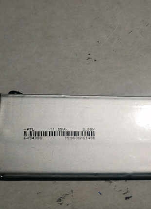 Акумулятор на телефон samsung б/у в розмірі.