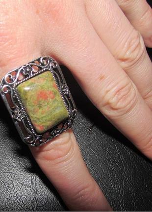 Винтажный стиль - прямоугольное кольцо с камнем унакит, 31824 фото