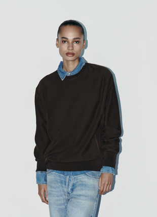 Базовый коричневый свитшот оверсайз с эффектом потертостей zara