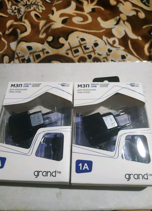 Мережевий зарядний пристрій grand micro usb 1a.новий.