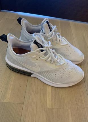 Кроссовки nike женские для зала