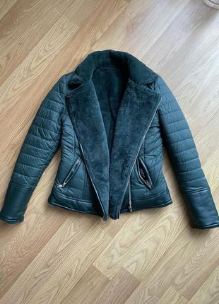 Женская куртка guess двухсторонняя
