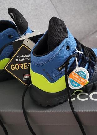 Детские ботинки