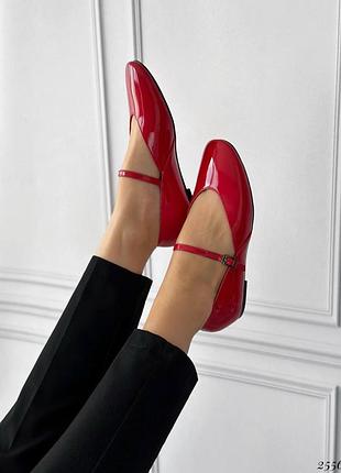 Червоні лаковані жіночі туфлі балетки жіночі класичні туфлі балетки