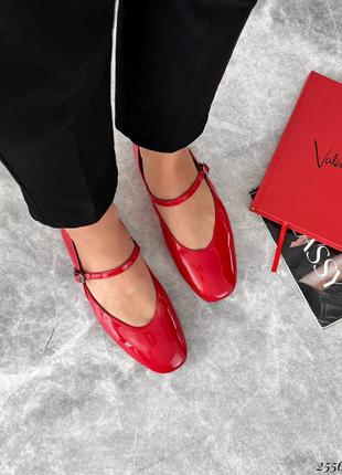 Червоні лаковані жіночі туфлі балетки жіночі класичні туфлі балетки