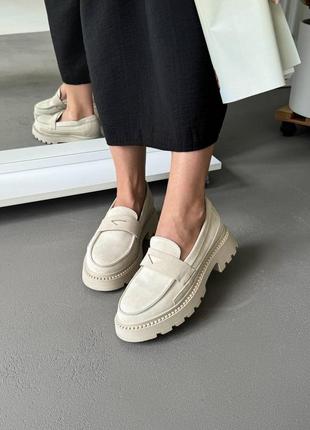Стильные замшевые молочные лоферы😍