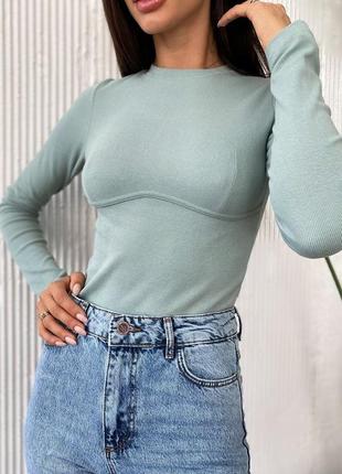 Джемпер в рубчик с декоративным швом