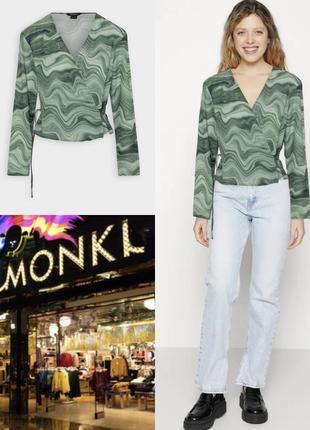Стильна легка блуза на запах monki етикетка ціна знижена