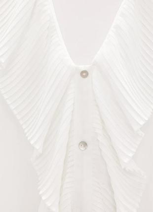 Напівпрозора блузка з v-подібним вирізом і короткими рукавами. zara8 фото
