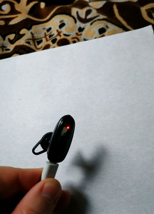 Bluetooth гарнітура atlanfa 378281 в робочому стані.