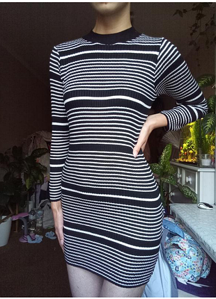 Трикотажне плаття в рубчик, тепле плаття в смужку, плаття лонгслів, тканинне плаття футляр, що облягає плаття шкільні