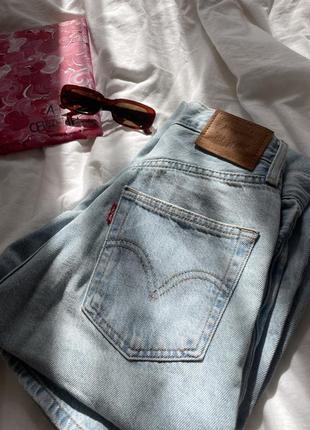 Джинси levis