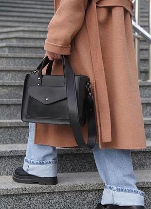 Сумка черная женская на широком ремне среднего размера  br4