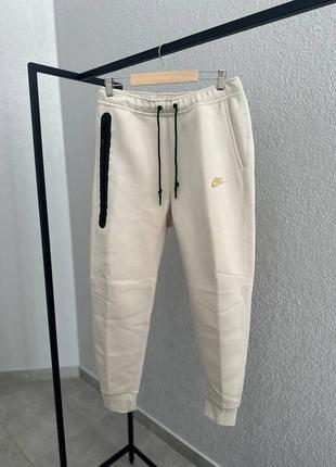 Штани nike tech fleece
