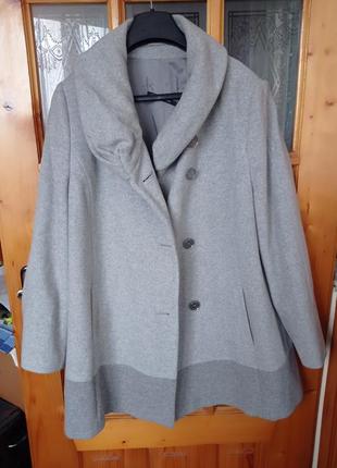 Курточка -пальто.