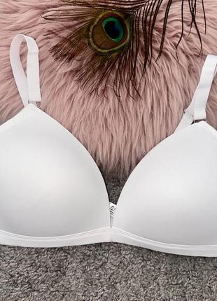 Белоснежный бюстгальтер primark, р85с