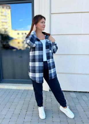Костюм с рубашкой в клетку с пуговицами с двойным капюшоном с манжетами на рукавах с брюками на флисе с карманами с манжетами8 фото