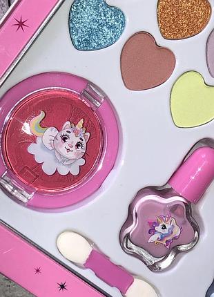 Декоративна косметика в металевому кейсі дитячий набір для макіяжу подарунковий б'юті...