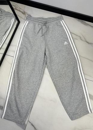 Спортивні штани adidas 2023р