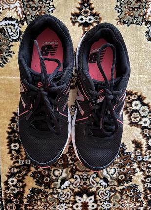 Жіночі кросівки new balance