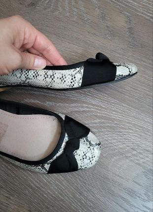 Удобные балетки next