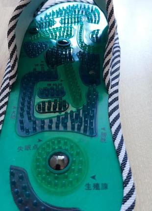 Тапочки с магнитами и шипами "шиацу" универсальный размер