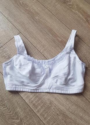 Бюстгальтер