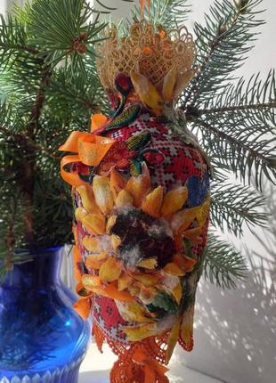 Казковий авторський вироб-декор ручної роботи у формі дзвіночка - "christmas wonders"
