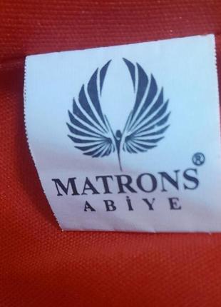 Нарядное вечернее платье