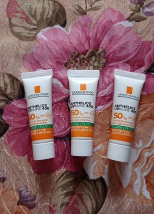 Набор из 3х пробников la roche-posay anthelios uvmune 400 солнцезащитный легкий флюид с матирующим эффектом для жирной чувствительной кожи лица