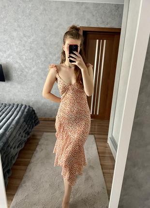 Актуальное миди платье от zara в цветочный принт