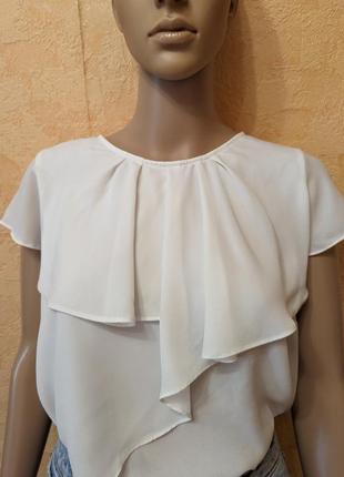 Белая блузка с воланом большой воротник4 фото