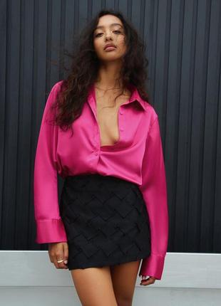 Атласная рубашка от zara в цвете фуксия, плотная сатиновая рубашка