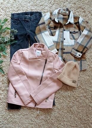 Комплект речей на дівчинку 8 років