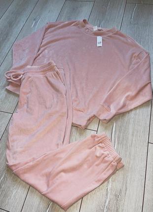 Костюм gap