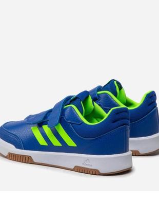 Adidas кросівки
