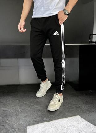 Мужские брюки adidas черные