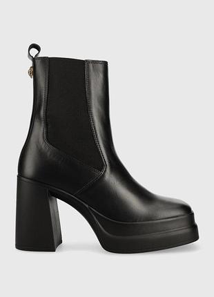 Шкіряні ботільйони kurt geiger, 37-37.5р