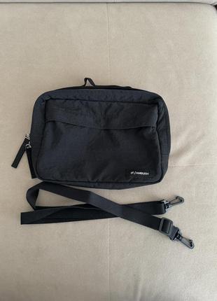 Сумка uniqlo ut x ambush чорна