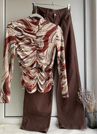 Стильний гольф/водолазка в абстрактний принт