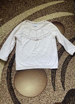 Молочний светр