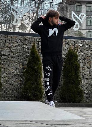 Топовый спортивный костюм от Sportschuh jordan