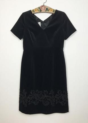 Вінтажна чорна оксамитова сукня laura ashley з вишивкою стрічкою вінтаж4 фото