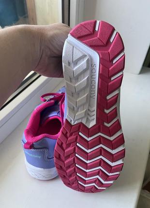 Saucony кросівки жіночі5 фото