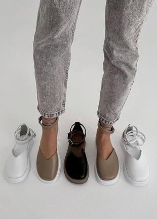 Женские кожаные закрытые босоножки туфли на ремешке
